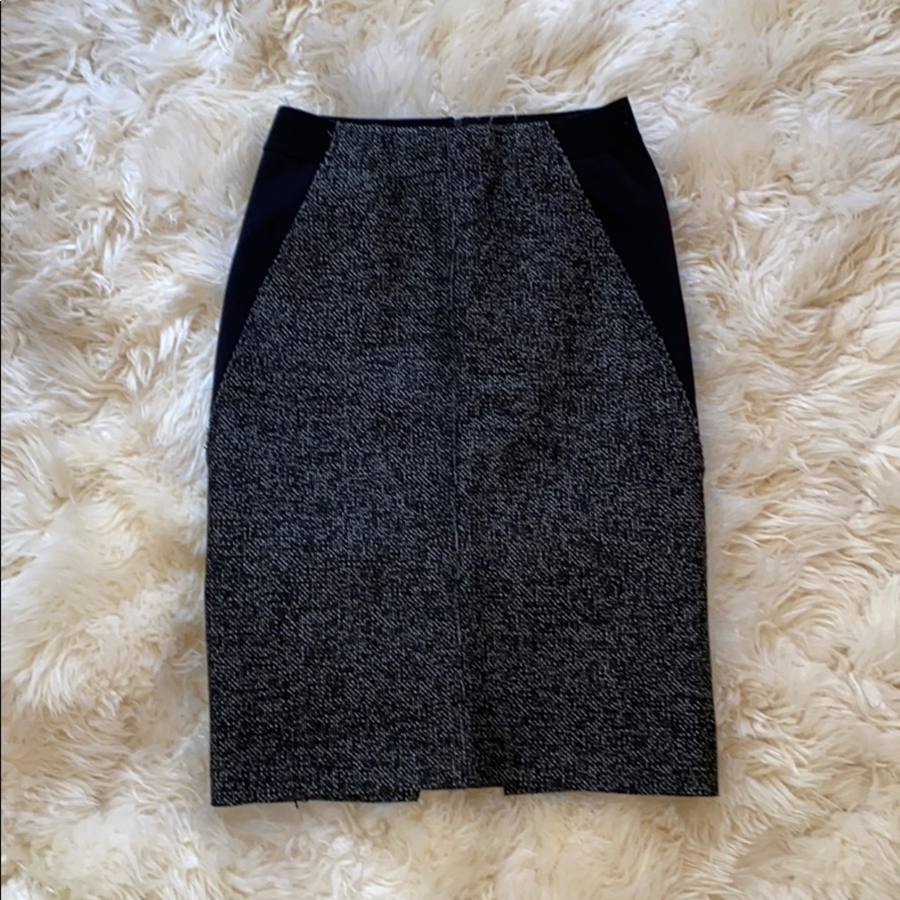 🎉SALE! Elie Tahari skirt
